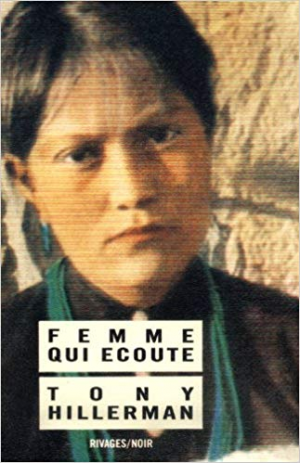 Tony Hillerman – Femme qui écoute